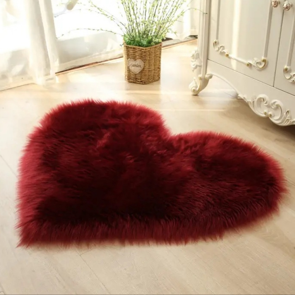 Faux Fur Rug - Picture 1 of 2